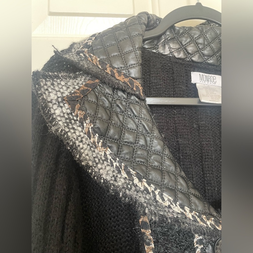 Vintage Monroe & Main Quilted Faux Leather Trim animal print Cardigan Jacket - Picture 7 of 16